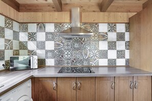 冰箱、微波炉、炉灶、茶具/咖啡用具