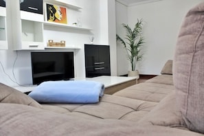 TV