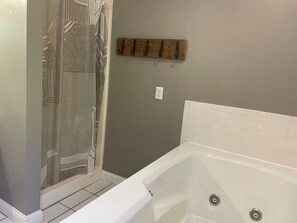 Shower, towels