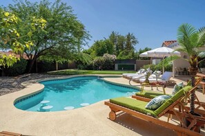 Pool - Sleeps 18 | Beautiful Resort Style | Heated Pool (Scottsdale)