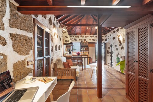 Vacation Apartment 'Casa Aregume' with Private Terrace and Wi-Fi