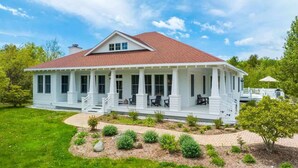 Exterior - Lost Lane | Luxury Retreat w/ Hot Tub & Trails (Ellison Bay)