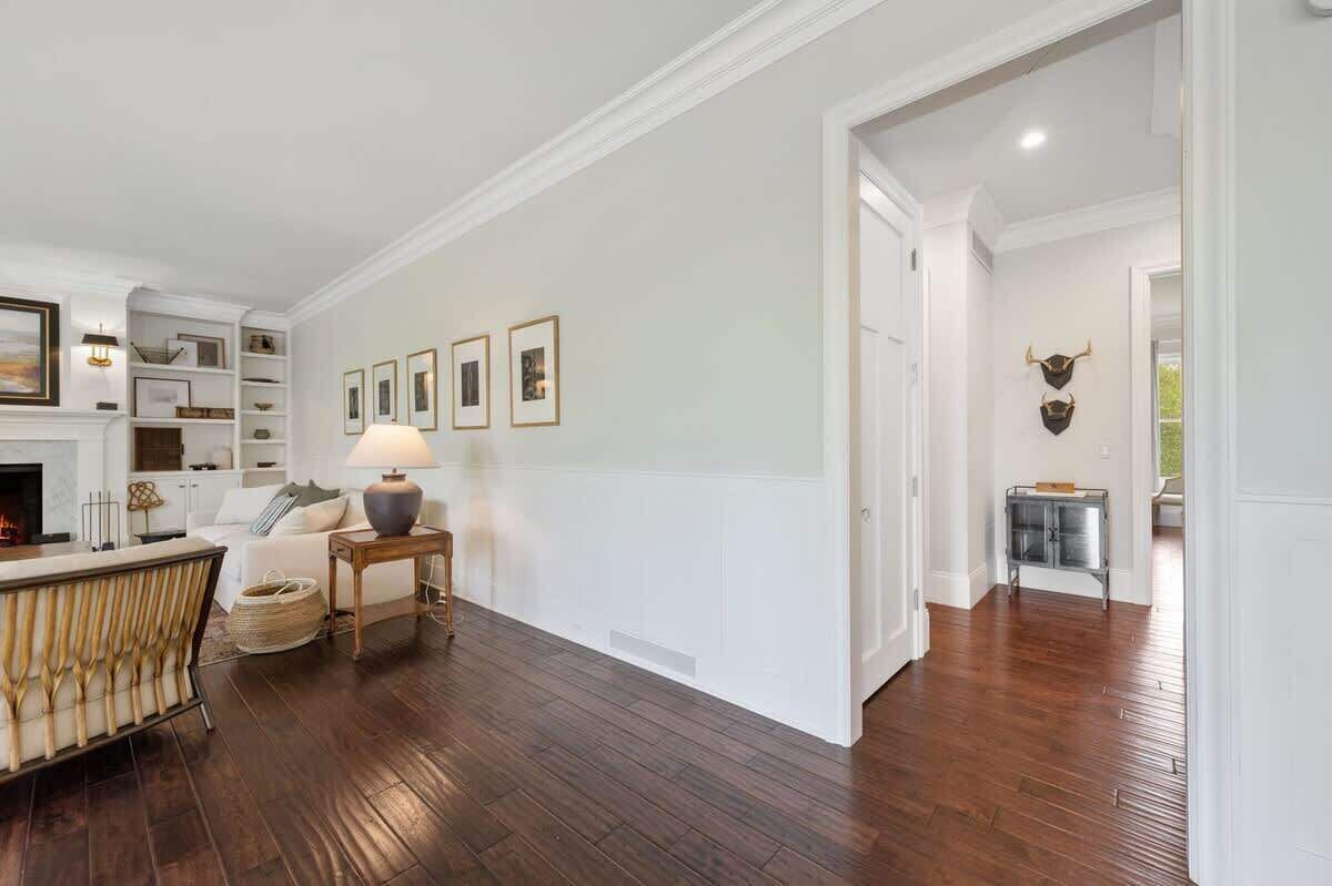 Smart-TV, peis og kontorer