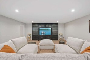 Smart TV, lareira, escritórios