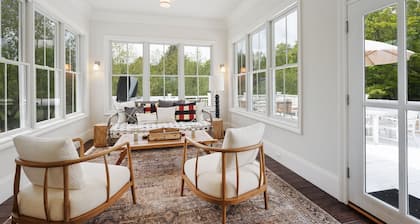 Lost Lane-Secluded Luxury Retreat w/ Hot Tub in Ellison Bay