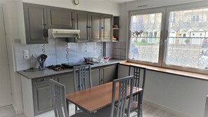 Dining - Appartement Low-coast (Charency vezin)