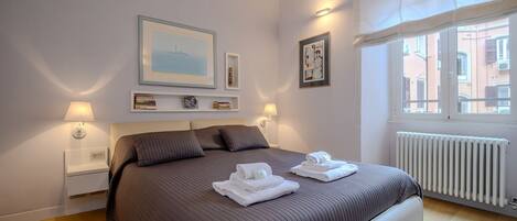 2 Schlafzimmer, Bügeleisen/Bügelbrett, WLAN, Bettwäsche