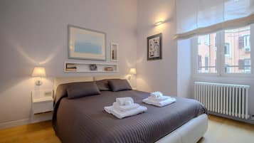 3 Schlafzimmer, Zimmersafe, Schreibtisch, BĂŒgeleisen/BĂŒgelbrett