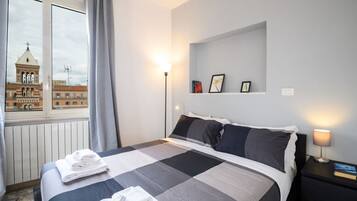 2 chambres, fer et planche à repasser, Wi-Fi, draps fournis
