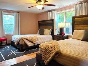5 bedrooms, desk, iron/ironing board, travel crib