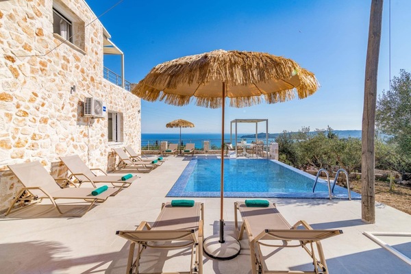 Villa Chrysso Horio 3 image