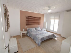 3 dormitorios, wifi gratis, ropa de cama