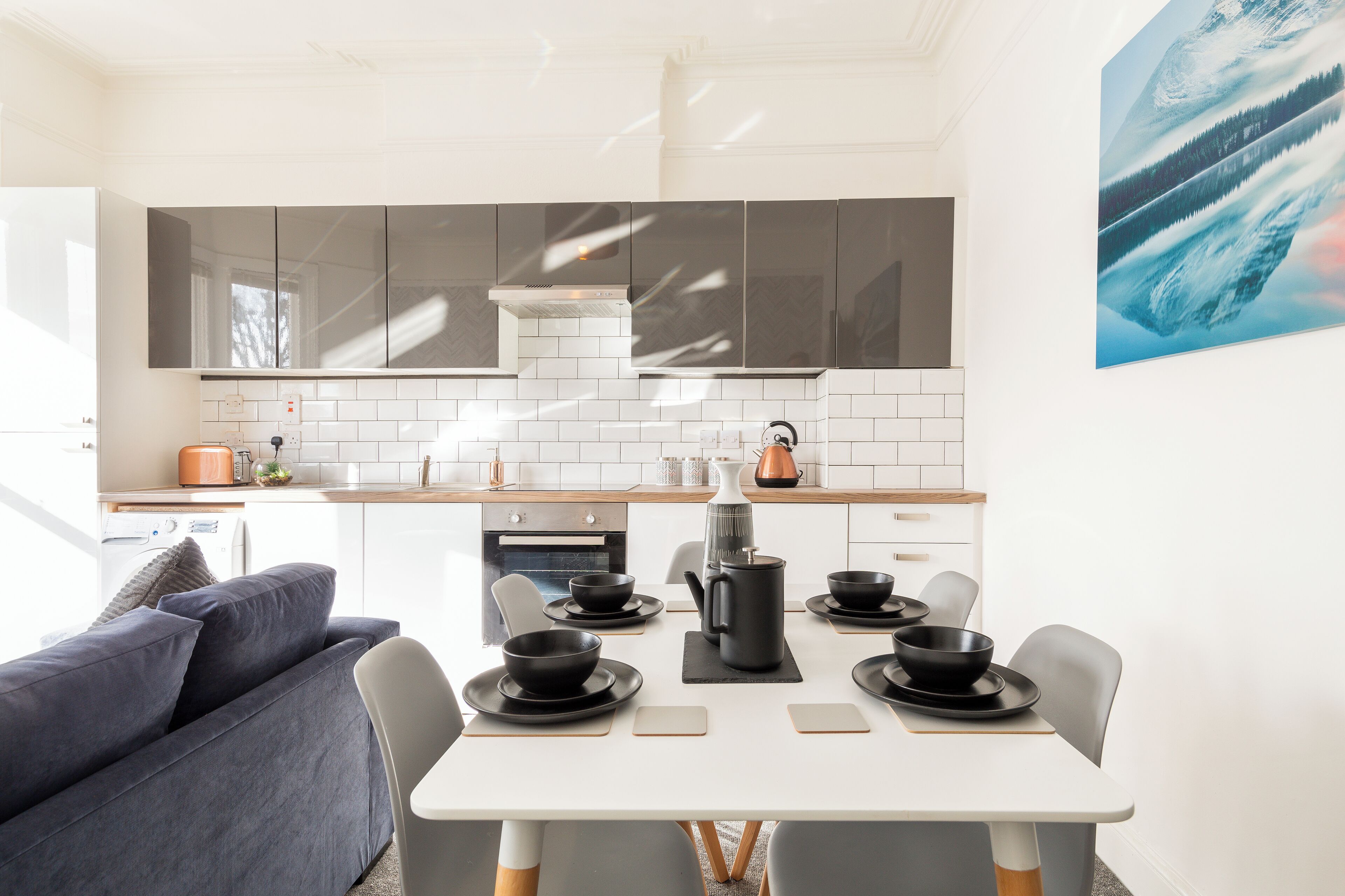 House | Private kitchen | Fridge, microwave, oven, stovetop