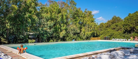 Außenpool (je nach Saison geöffnet)