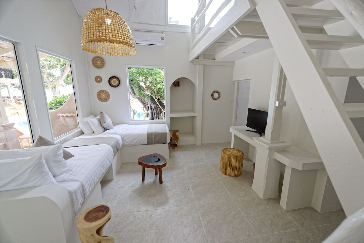 Deluxe Villa, 2 Bedrooms, Beach View | 1 bedroom, premium bedding, in-room safe, soundproofing