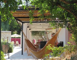Terrace/patio - Sarakinatika House (Corfu)