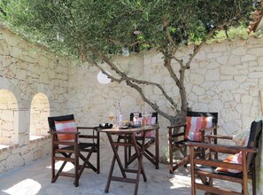 屋外ダイニングエリア