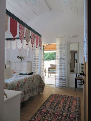 3 室のベッドルーム、アイロン / アイロン台、WiFi、ベッドシーツ