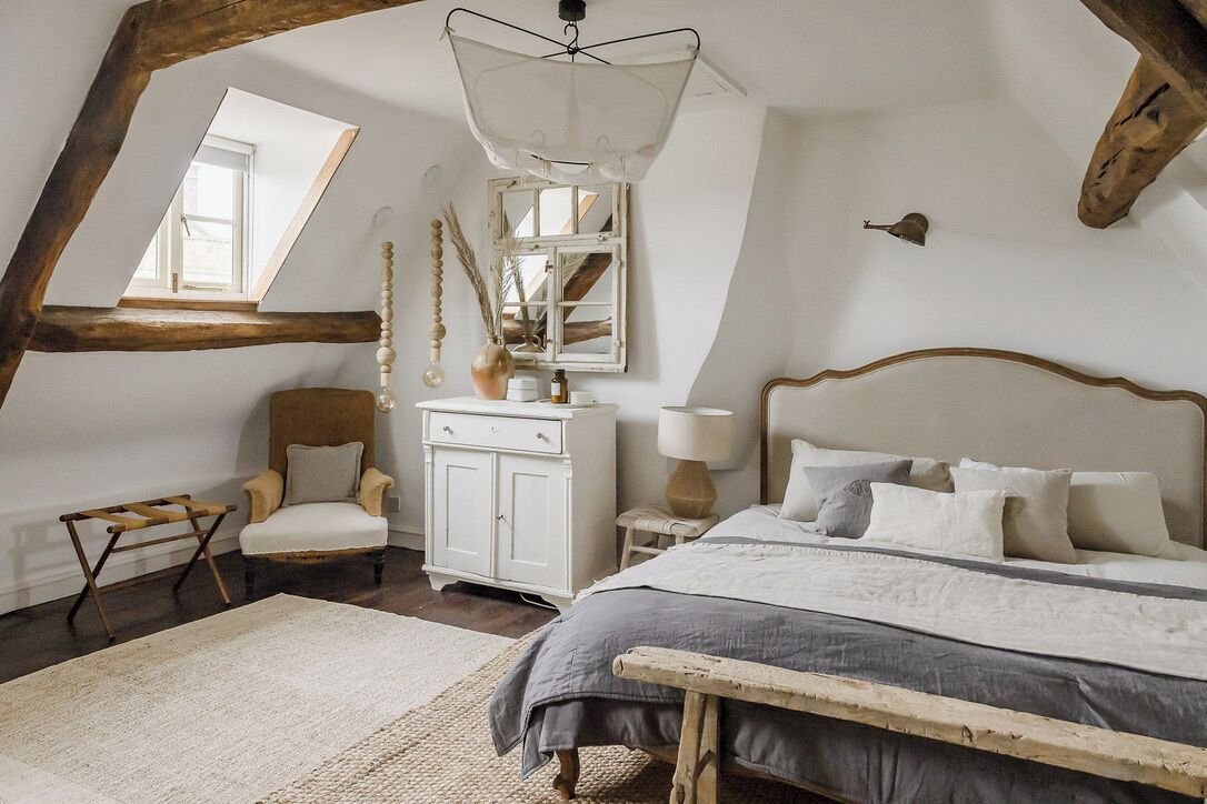 3 slaapkamers, een kluis op de kamer, een strijkplank/strijkijzer, wifi