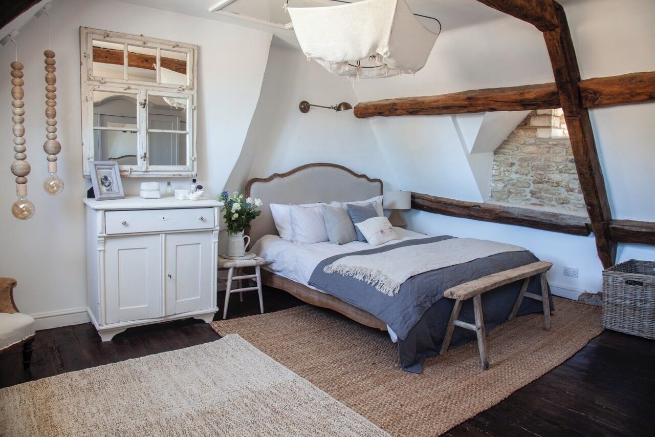 3 bedrooms, iron/ironing board, travel cot, WiFi