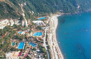 Outdoor pool, a heated pool - 5 minutes from the sea, the Poseidon Gardens with swimming pool, wifi, parking. (Forio)