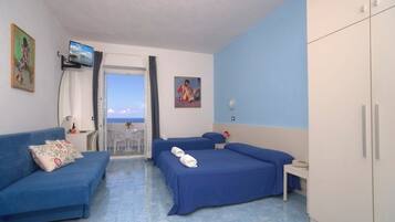 8 chambres, bureau, lit parapluie, Wi-Fi gratuit