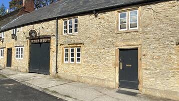 Comfort Twin Room, Private Bathroom | View from property