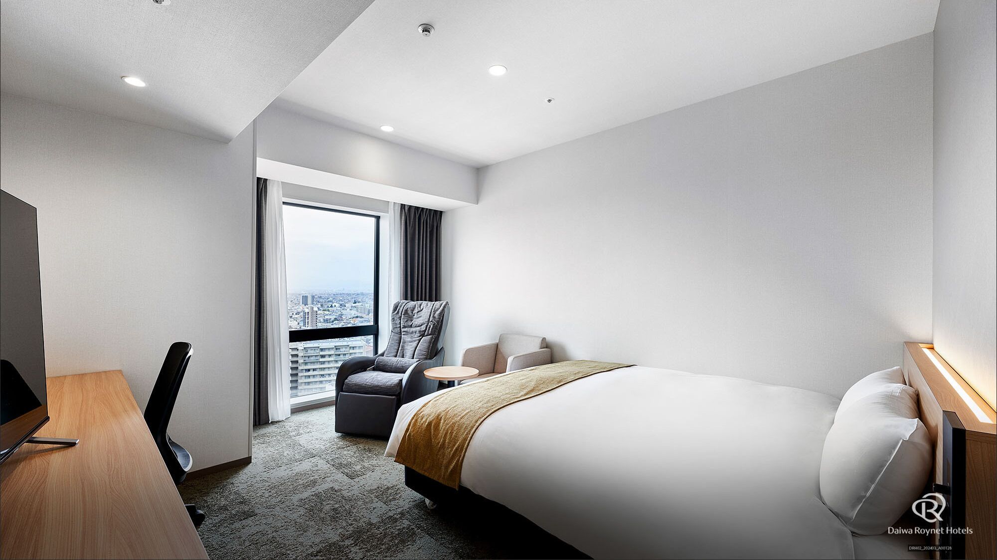 In-room safe, iron/ironing board, free WiFi
