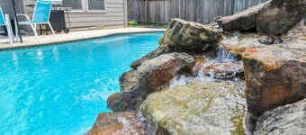 Family-Friendly 6BR Retreat w/ Pool & Hot Tub