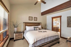 3 soverom, strykejern/-brett, reiseseng for barn og wi-fi (inkludert)