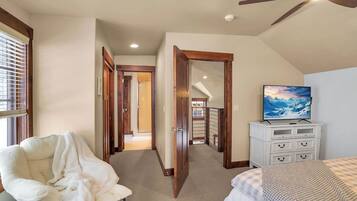 3 chambres, fer et planche à repasser, lit parapluie, Wi-Fi gratuit