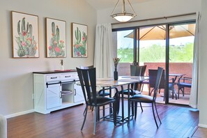 Dining - Catalina Foothills Desert Retreat W Pool/Spa at Ventana Vista (Tucson)