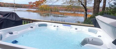 Bain à remous extérieur