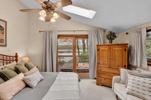 4 bedrooms, iron/ironing board, travel cot, free WiFi