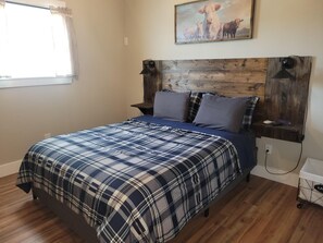 2 makuuhuonetta, silitysrauta/-lauta, Wi-Fi, vuodevaatteet