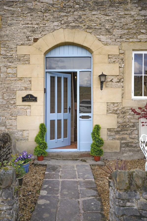 Exterior detail - *New* The Coach House : Cosy Cottage Retreat (Bakewell)