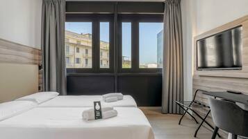 In-room safe, free WiFi, bed sheets