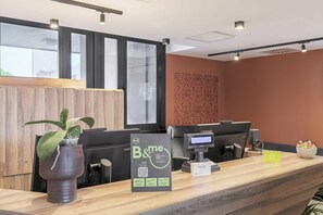 Lobby - B&B Hotel Prato City Center (Prato)