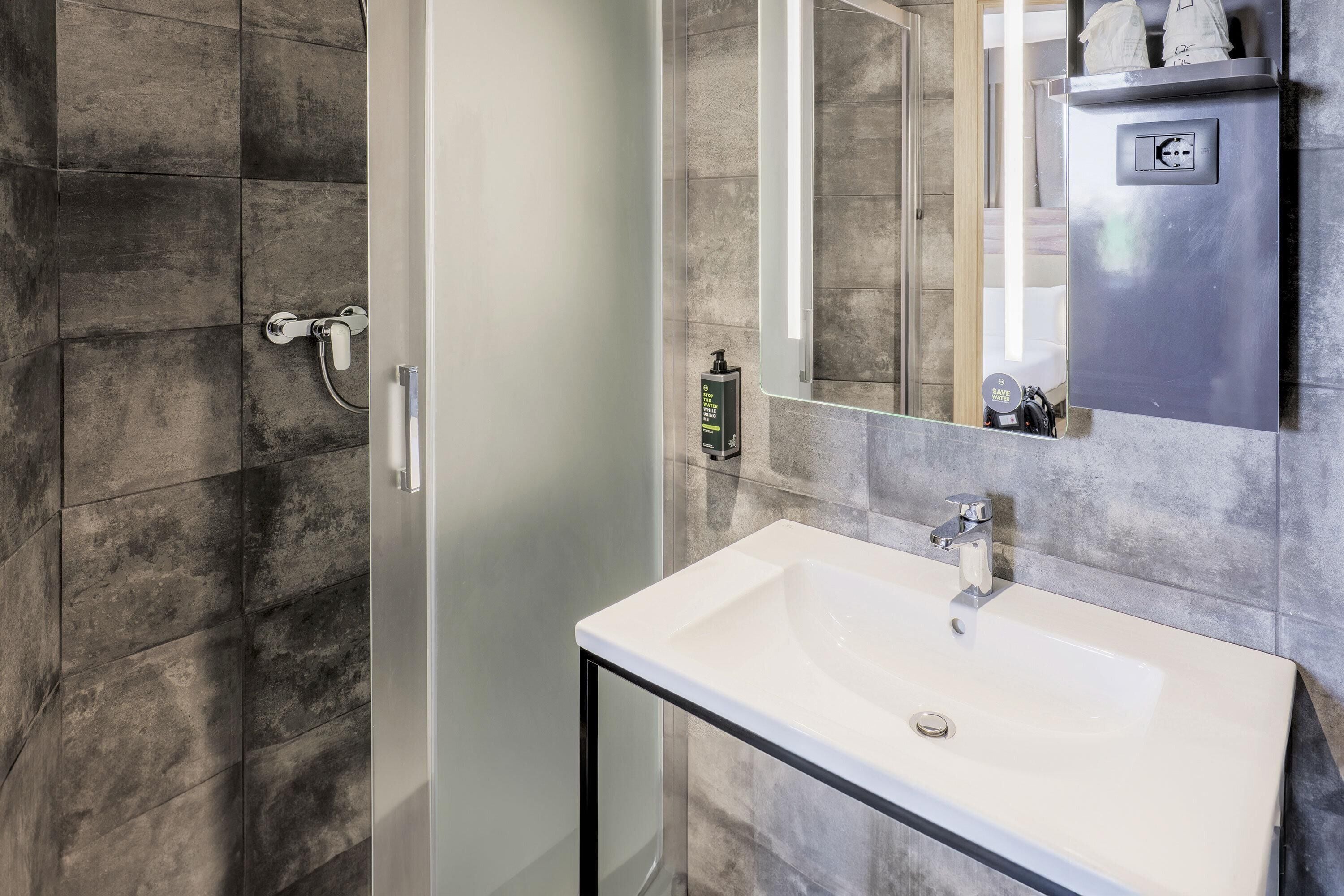 Quadrupla Standard, non fumatori | Bagno | Asciugamani