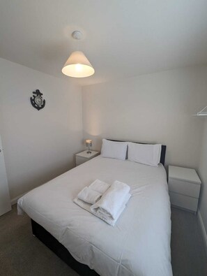 3 chambres, fer et planche à repasser, Wi-Fi, literie fournie