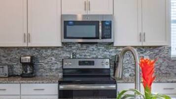 Vila | 5 quartos, acesso à internet de alta velocidade