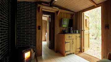 Stream Wagon | Frigobar (abastecido com alguns itens grátis), cofres nos quartos