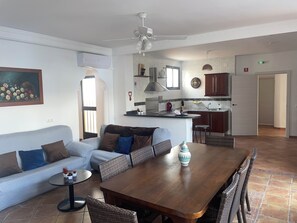 TV connectée, cheminée