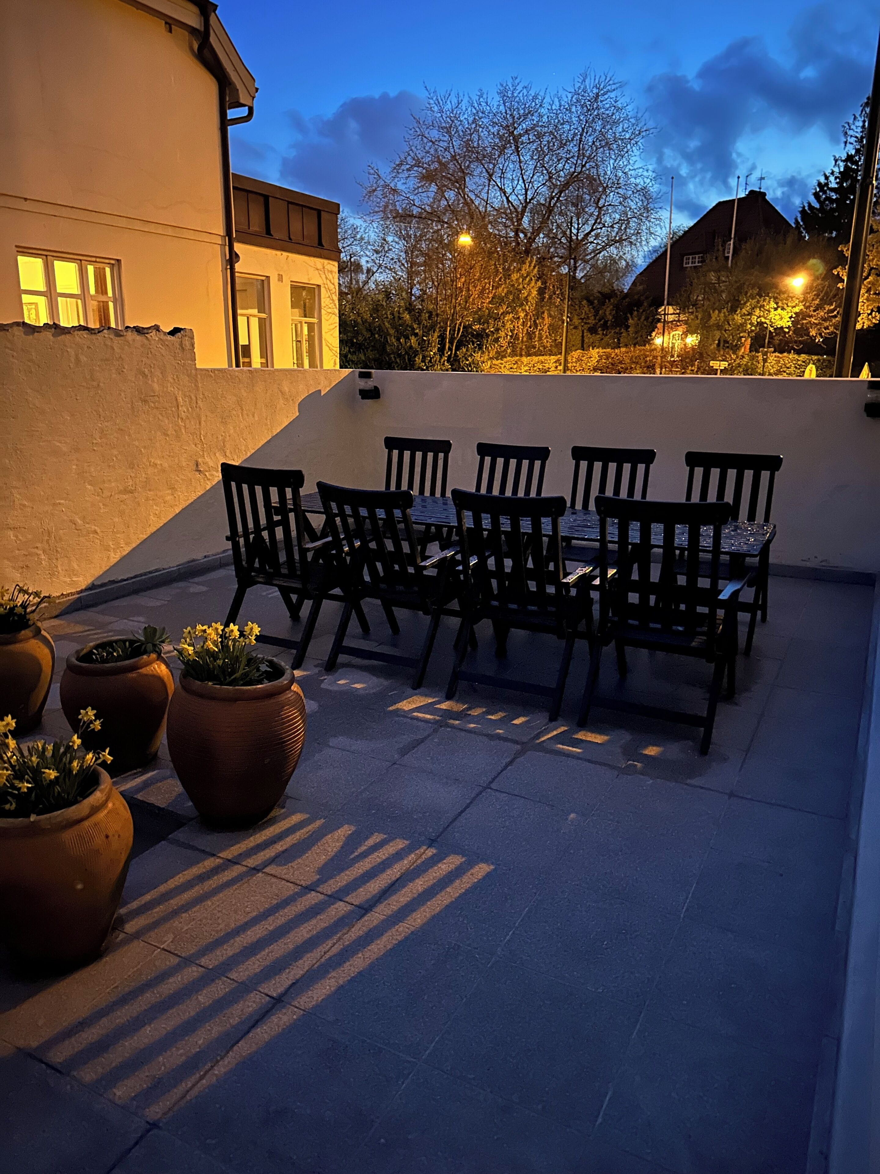 屋外ダイニングエリア