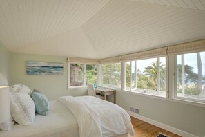 3 bedrooms, iron/ironing board, free WiFi, bed sheets - 3936 Coastal Cottage - Just Steps to the Beach! (Carmel-by-the-Sea)