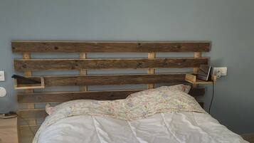 1 chambre, bureau, fer et planche Ă repasser, Wi-Fi gratuit