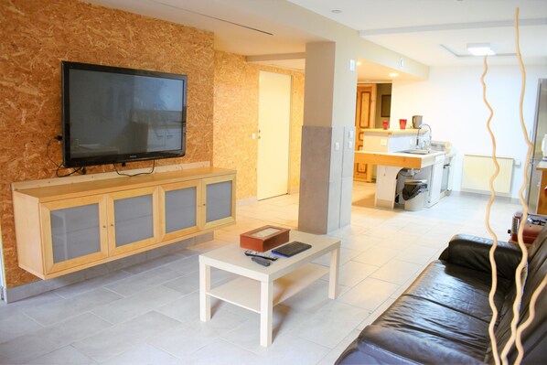 Interior - 1 Bedroom Apartment in Charency-Vezin (Charency-Vezin)