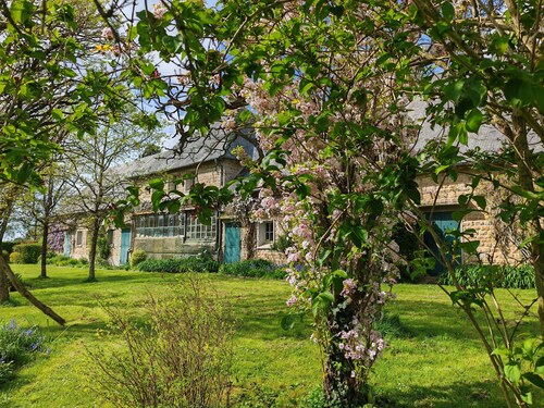 DOMAINE DE L'ISLE MANIERE APARTMENT 6 PERSONS (near mont saint Michel)