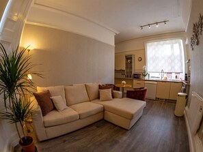 2 bedrooms, free WiFi