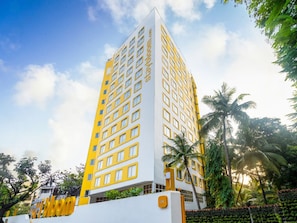 Front of property - Bloom Hub WEH Andheri (Mumbai)